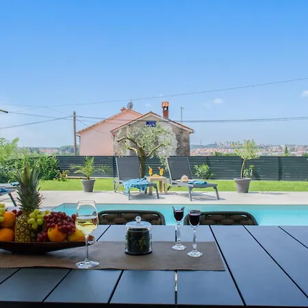 Luxury Sabina With A View Of - By Istrabook Vila *