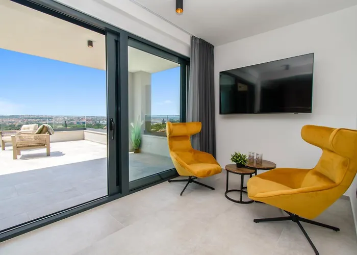 Βίλα Luxury Sabina With A View Of *