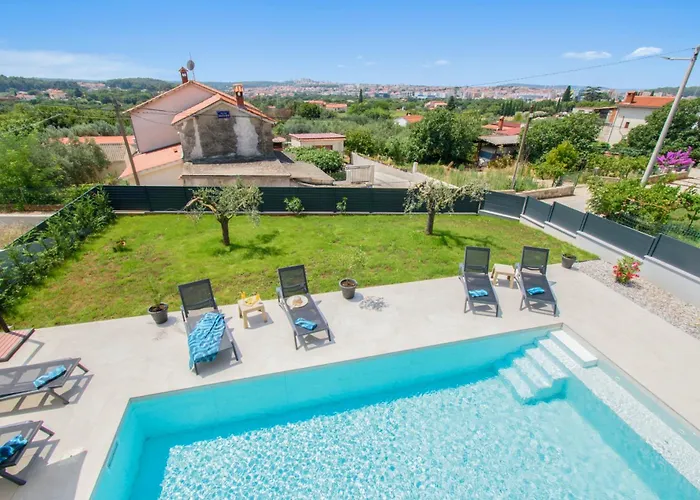 Luxury Sabina With A View Of Βίλα