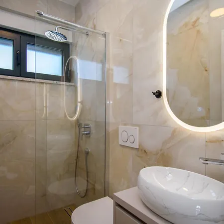 Luxury Sabina With A View Of *